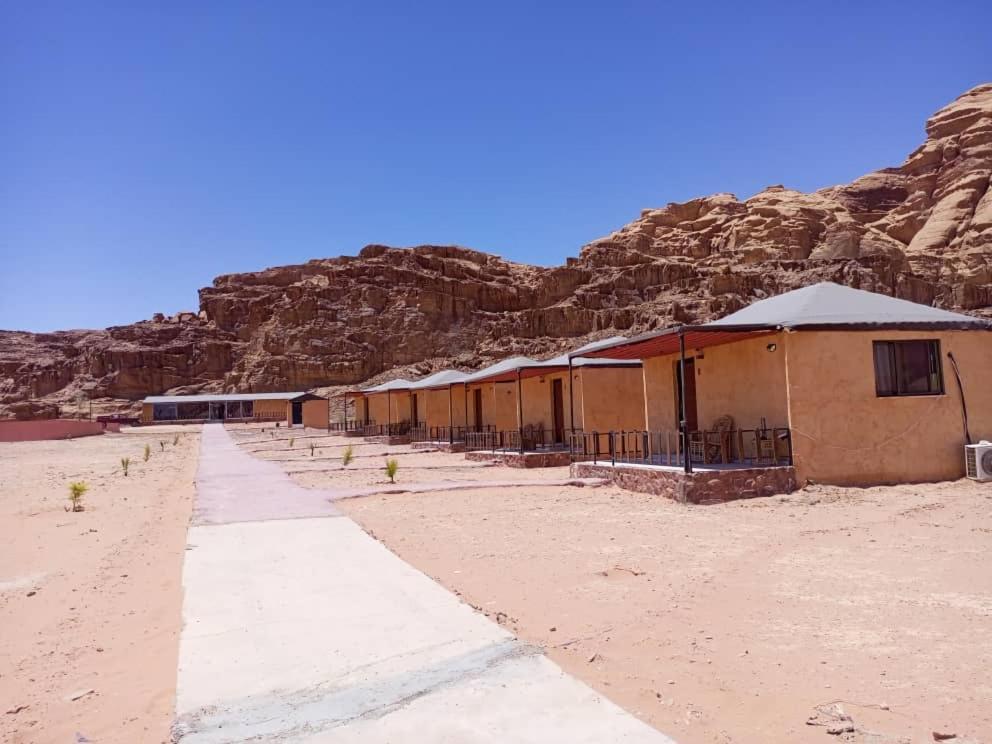 Landscape Rum Camp Hotel Wadi Rum Exterior photo